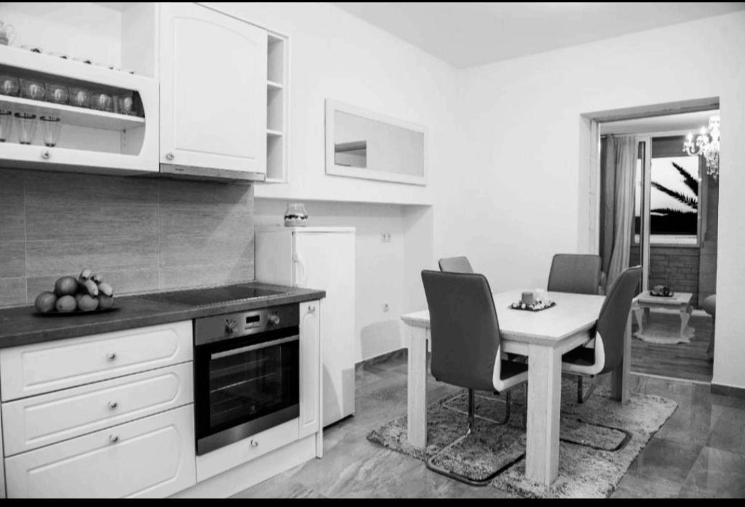 Apartman Cezar2 Rogoznica  Exteriér fotografie