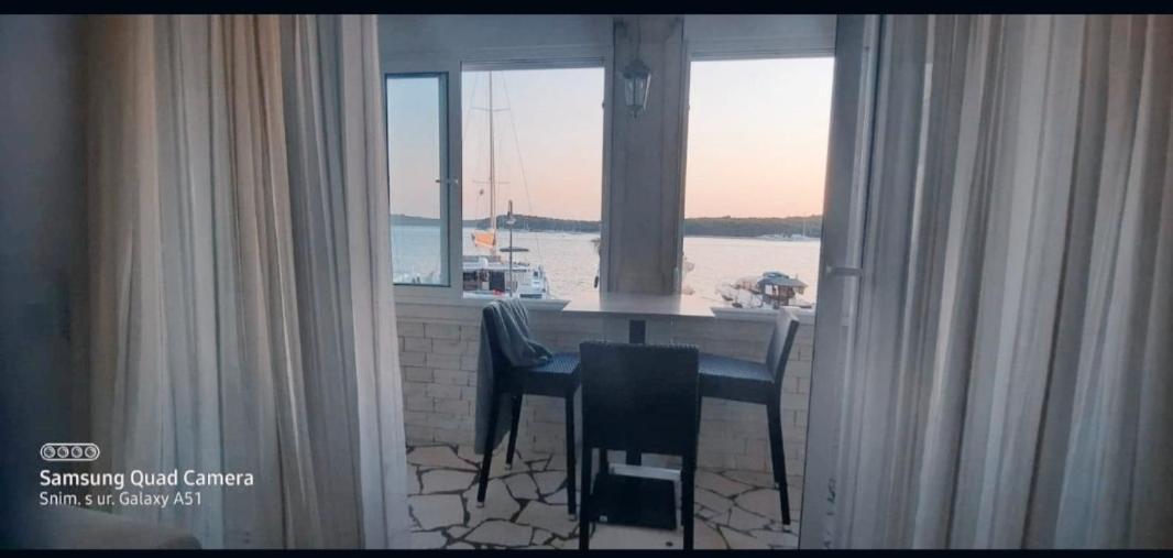 Apartman Cezar2 Rogoznica  Exteriér fotografie